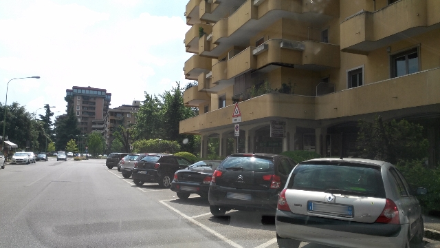 Garage or car box in Via Corfù, Brescia - Photo 1