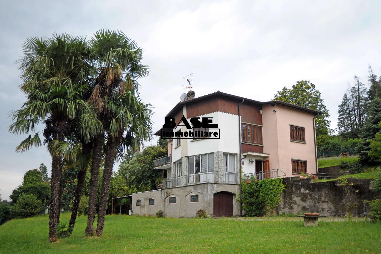 Villa unifamiliare in vendita a Inverigo