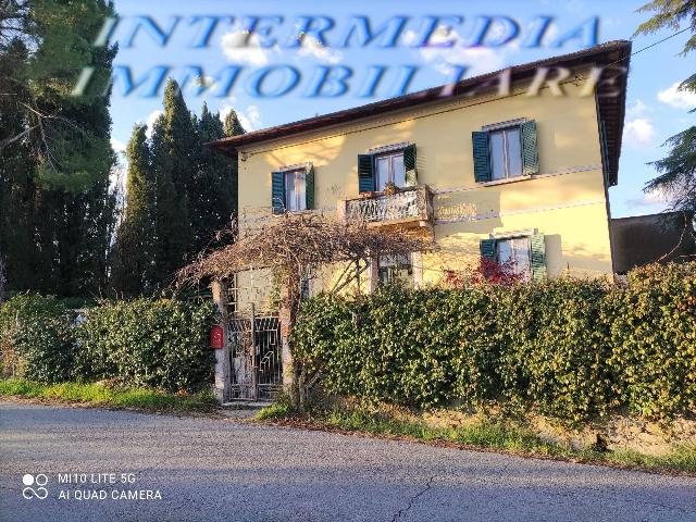 Mansion in Via di Caposelvi, Montevarchi - Photo 1