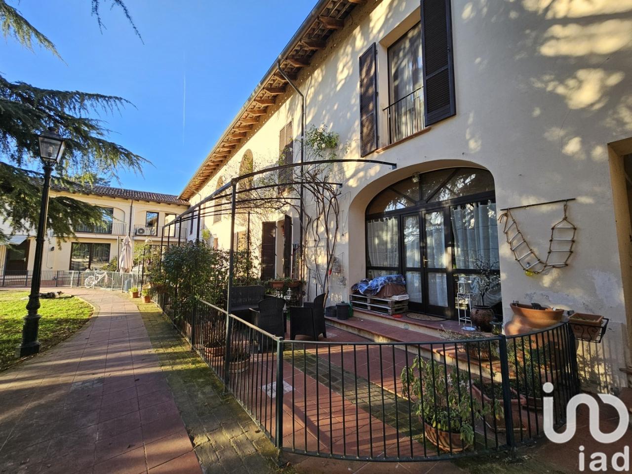Villa a schiera in vendita a Camino