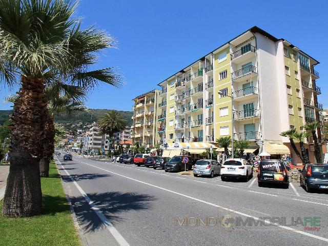 4-room flat in Via Aurelia 162, Andora - Photo 1