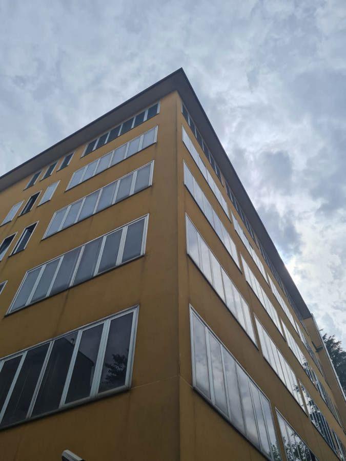 Palazzina uffici in Via Resegone 1a, Milano - Foto 1