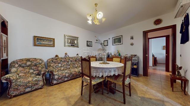 2-room flat, Monopoli - Photo 1