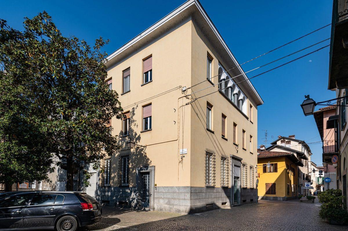 Esercizio commerciale in Via XXIV Maggio, Cavallermaggiore, {3} - Foto 1