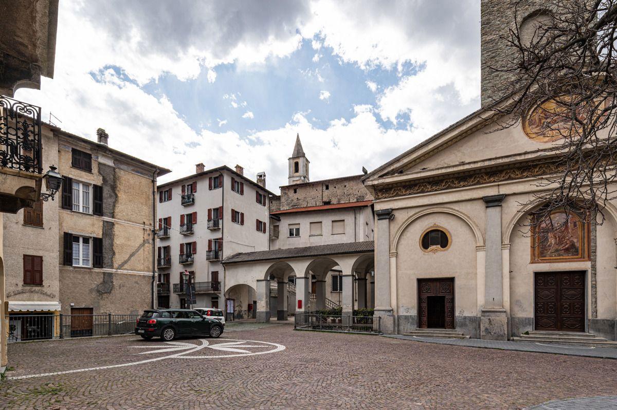 Esercizio commerciale in Piazza Martiri Libertà', Ormea, {3} - Foto 1