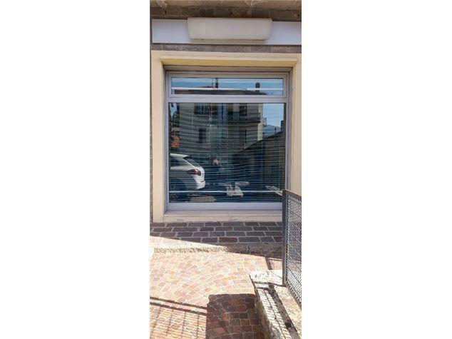 Esercizio commerciale in Via Roma 34, Ventasso, {3} - Foto 2