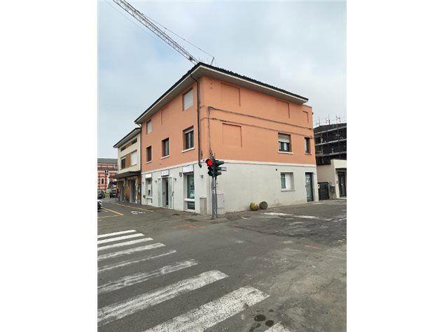 Esercizio commerciale in Via Roma 138, Medolla, {3} - Foto 1