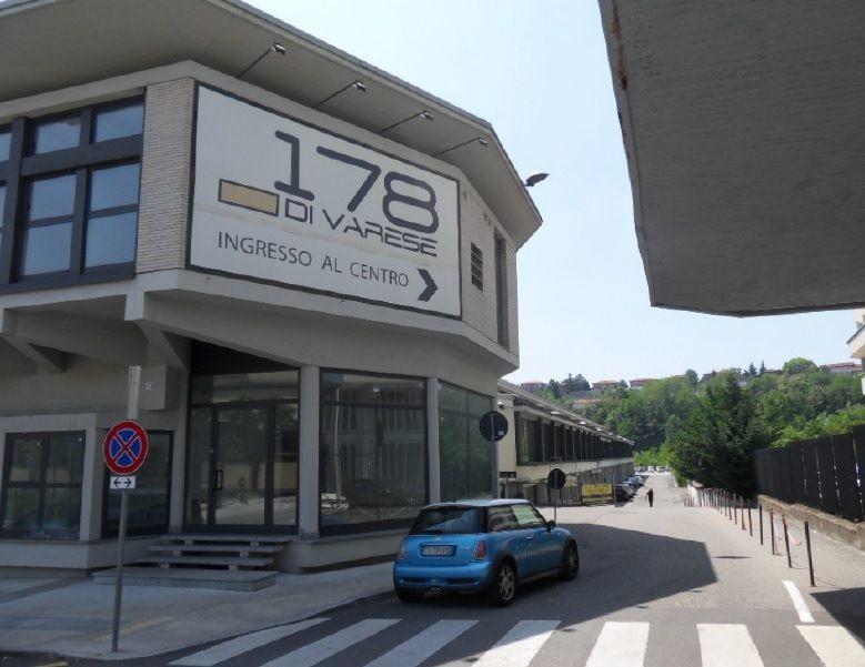 Palazzina uffici in vendita a Varese