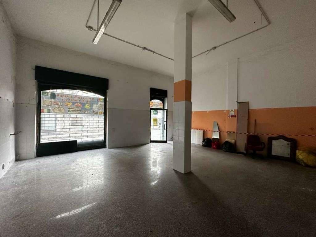 Negozio in Via Casati 8, Monza, {3} - Foto 2