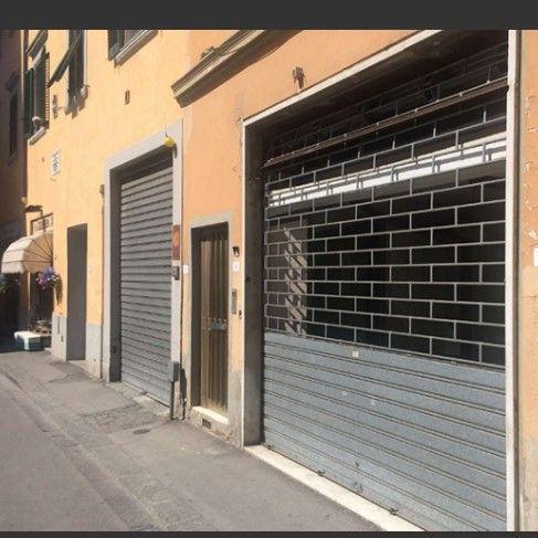 Negozio in Piazza Averani  10, Figline e Incisa Valdarno, {3} - Foto 1