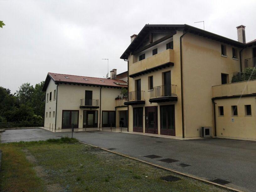 Ufficio in Vicolo delle Risorgive 16, Carbonera, {3} - Foto 1