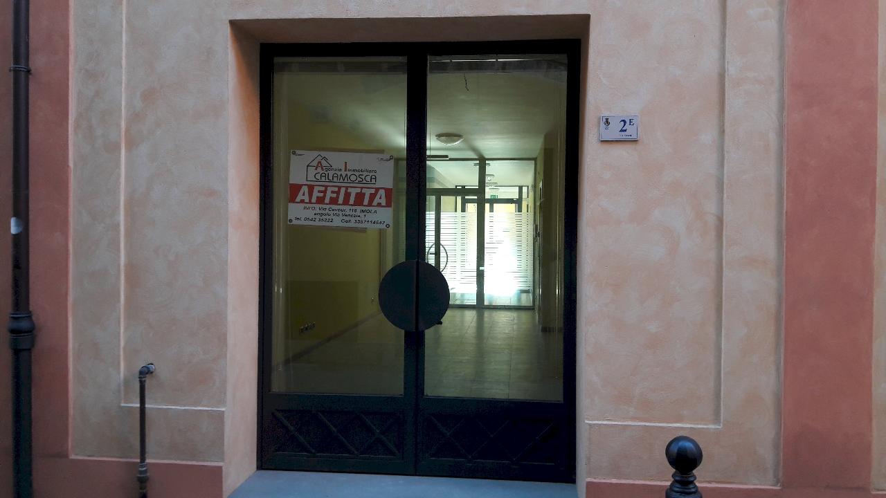 Ufficio in Via Farsetti - Adiacente Piazza Matteotti 2/C, Imola, {3} - Foto 2