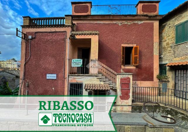 Apartament in Piazza Giuseppe Garibaldi 8, Campagnano di Roma - Photo 1