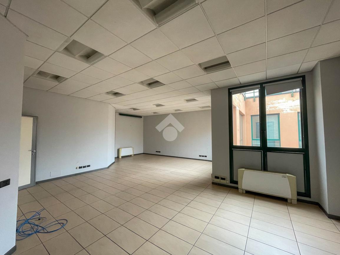 Ufficio in Via dei Mestieri 8, Concorezzo, {3} - Foto 2