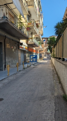 Geschäft in Via dell'Epomeo, Napoli - Foto 1