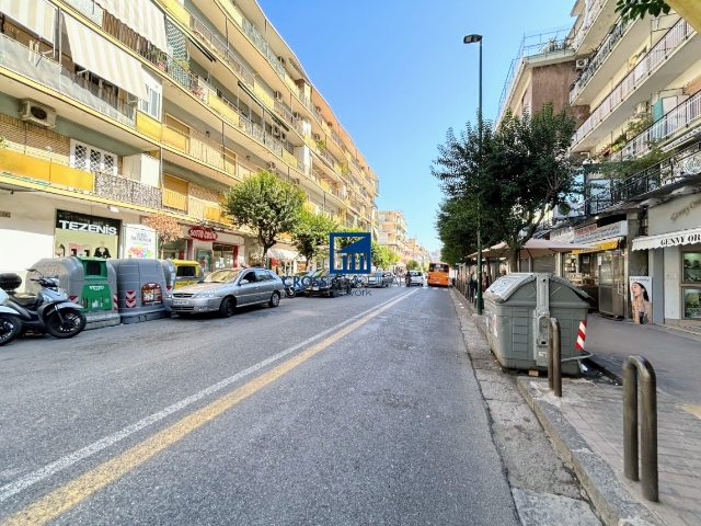 Trilocale in Via dell'Epomeo, Napoli - Foto 1