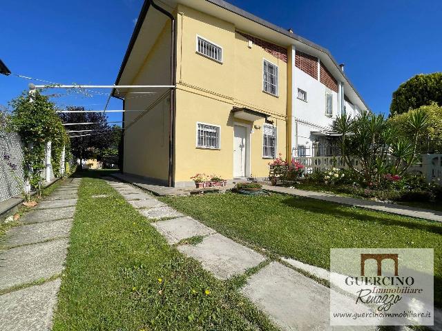 Terraced house in Via Bondenese 194, Cento - Photo 1