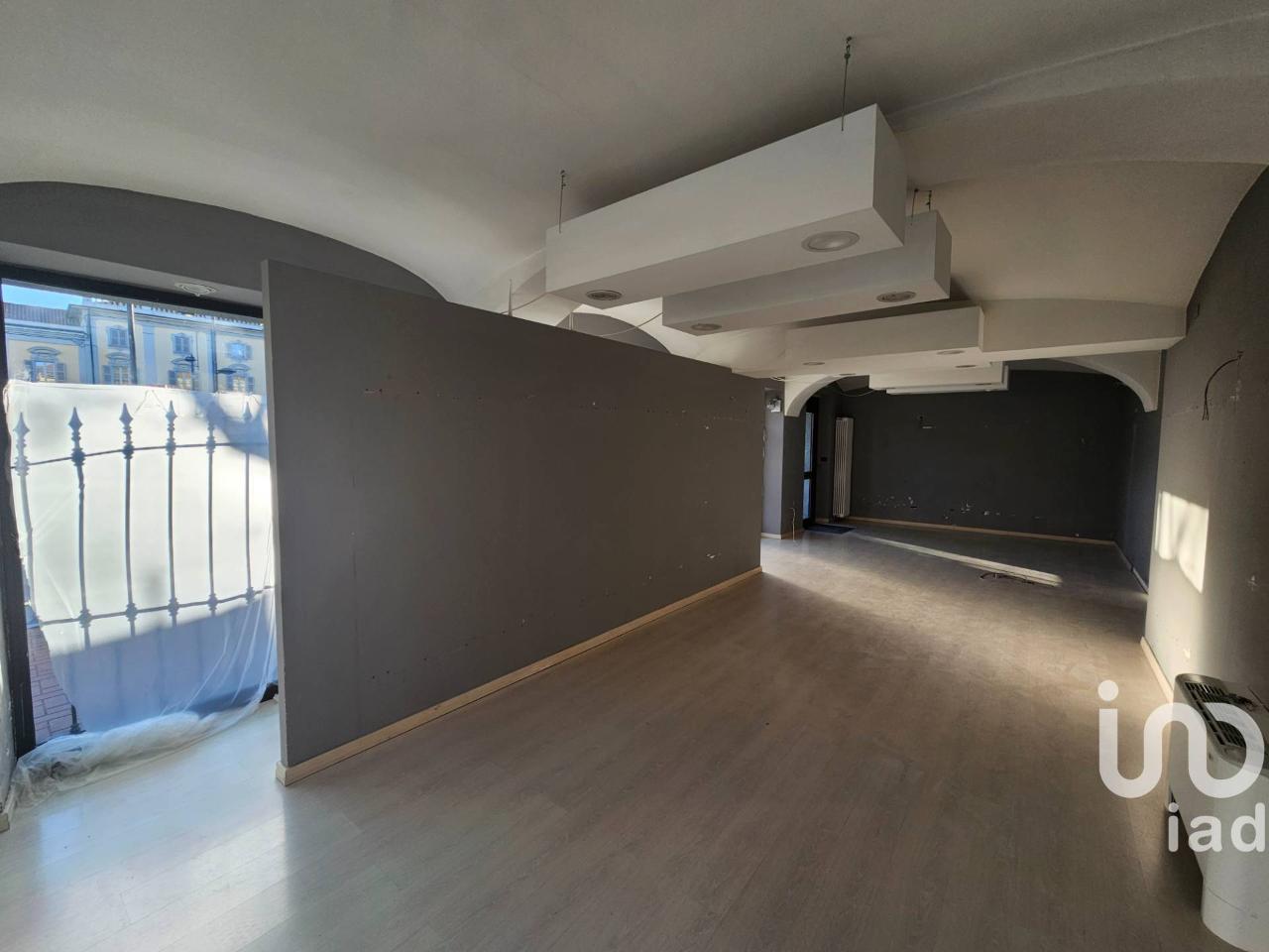 Negozio in Corso Torino 65, Rivarolo Canavese, {3} - Foto 2