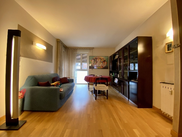 4-room flat in Via C. Cencio 13, Alba - Photo 1