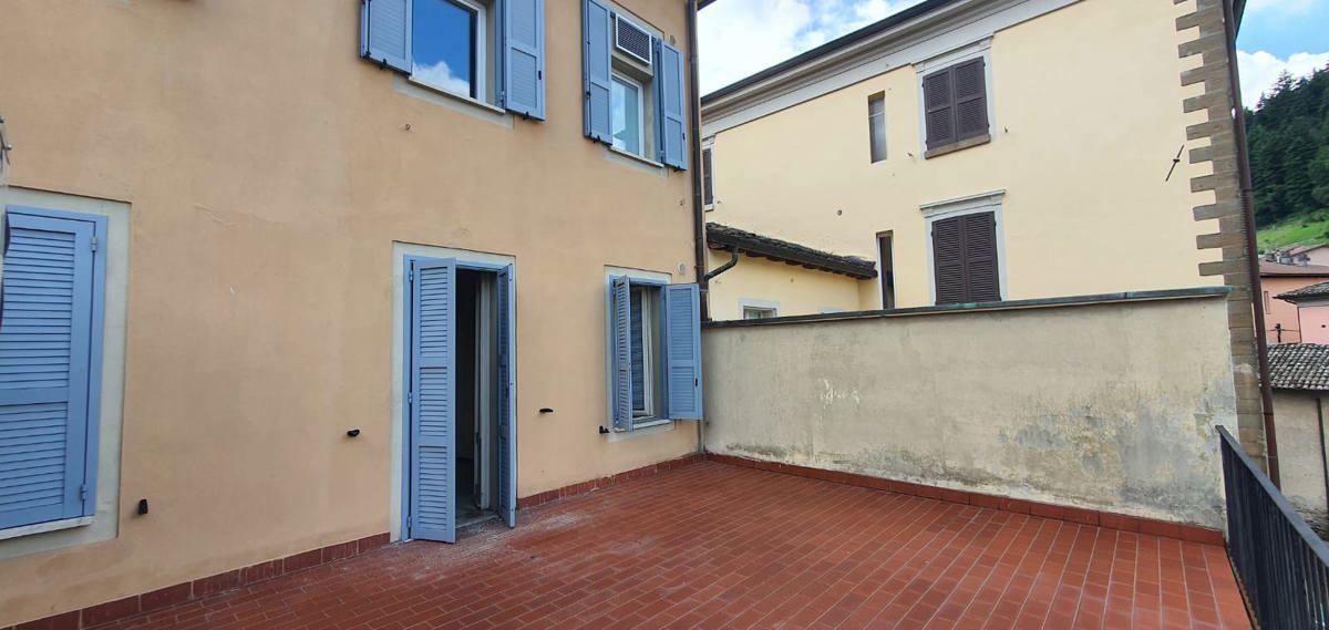 Ufficio in vendita a Castelnovo Ne' Monti