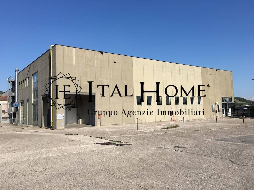 Capannone in Bernareggio, Bernareggio, {3} - Foto 2