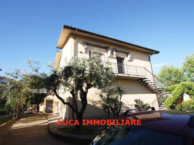 Villa in Via Ugo Foscolo 2, Buggiano - Foto 1