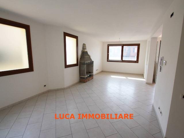 Villa in Via dei Colli 13, Montecatini-Terme - Foto 1