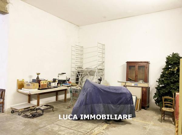 Magazzino in Via 8 Settembre 1944 7, Pescia, {3} - Foto 2