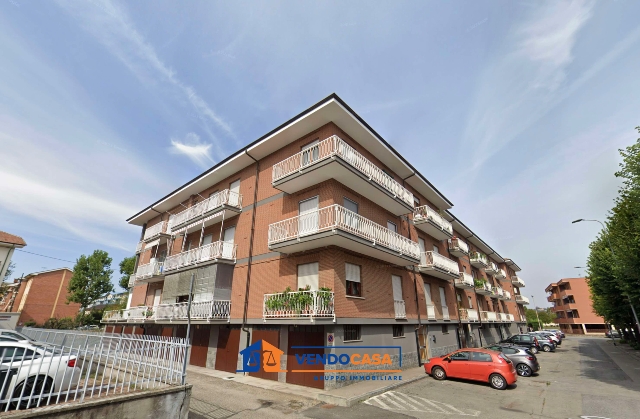 4-room flat in Via T. Bubbio 29/1, Alba - Photo 1