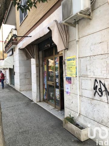 Geschäft in Via Dante Alighieri 33, Pomezia - Foto 1