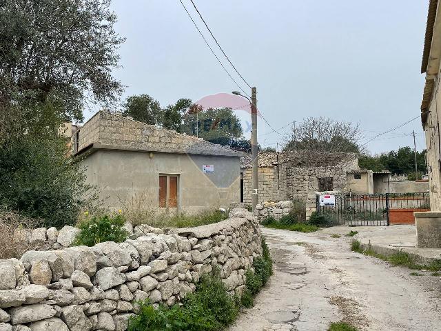 Einfamilienhaus in Contrada Bellocozzo, Ragusa - Foto 1