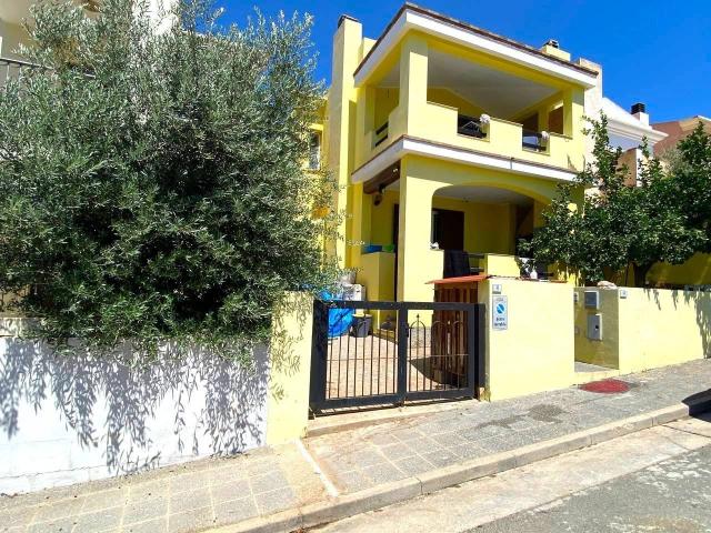 Terraced house in Via Modigliani 43, Villasimius - Photo 1