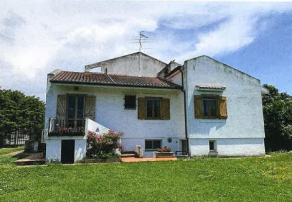 Villa a schiera in vendita a Fondi