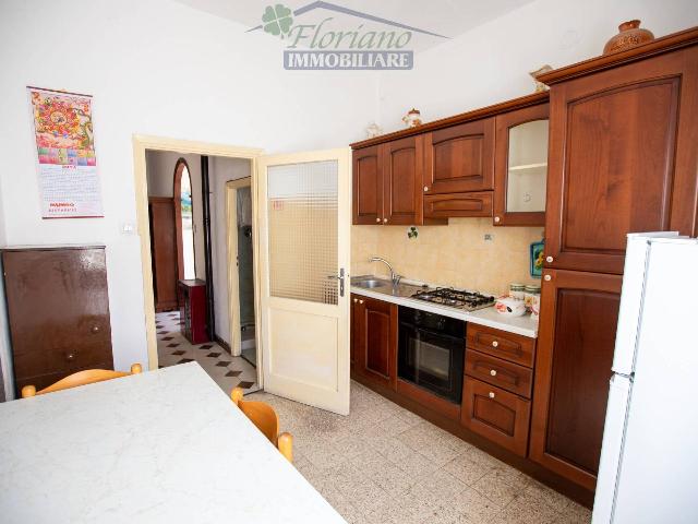 Vierzimmerwohnung in Via del Fontanile Vecchio, Montalto di Castro - Foto 1