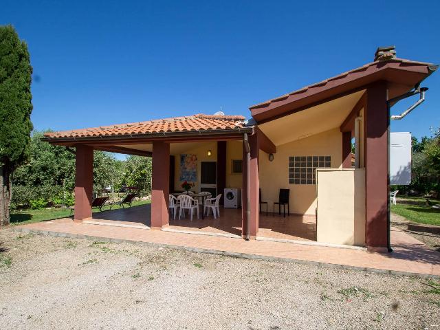 Mansion in Via dei Glicini, Montalto di Castro - Photo 1