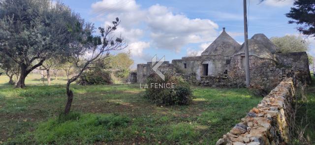 Trullo, Martina Franca - Photo 1