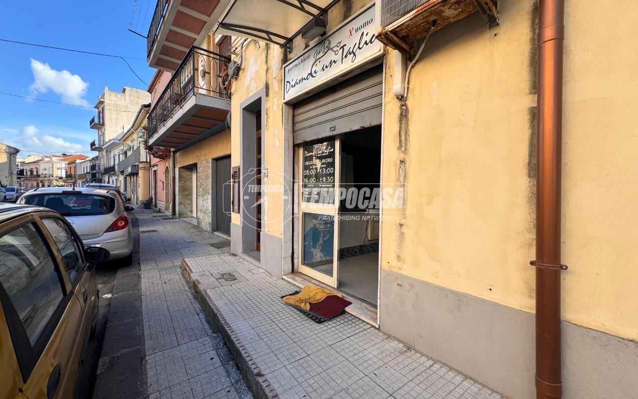 Laboratorio in Via Consolare Valeria 221, Messina, {3} - Foto 1