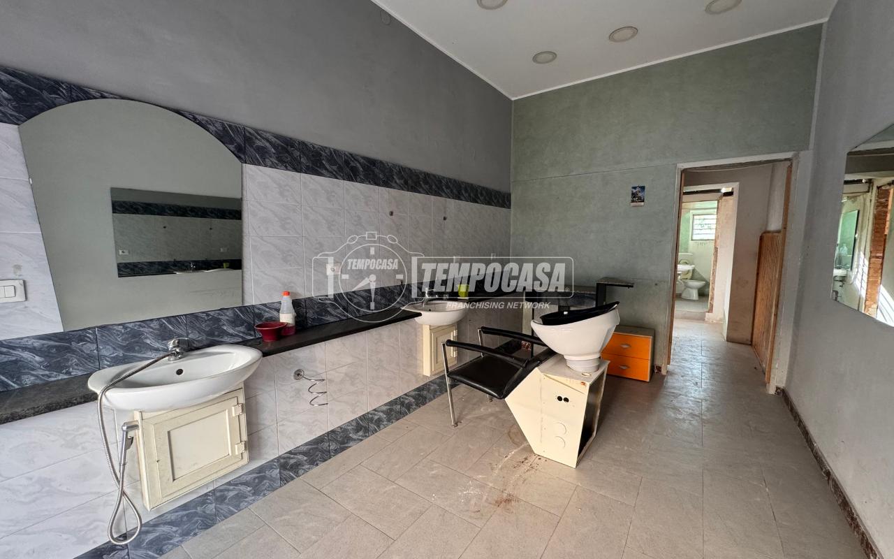 Laboratorio in Via Consolare Valeria 221, Messina, {3} - Foto 2