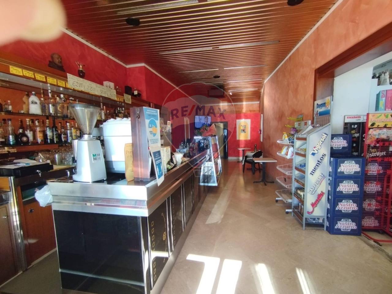 Esercizio commerciale in , Cercemaggiore, {3} - Foto 1