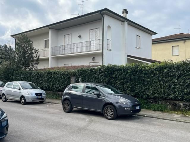 Villa in Via Gregorio Ronca 41, Viareggio - Foto 1