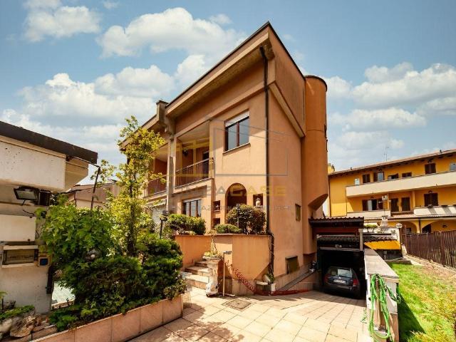 Villa a schiera in Via Andreani 66, Brugherio - Foto 1