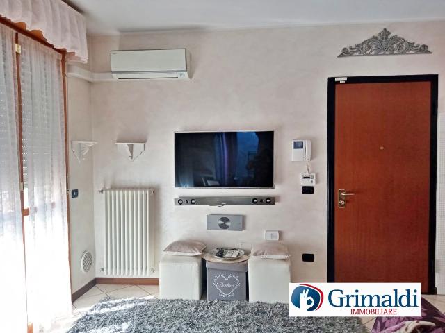 4-room flat in Via Giacomo Leopardi 11/B, San Donato Milanese - Photo 1