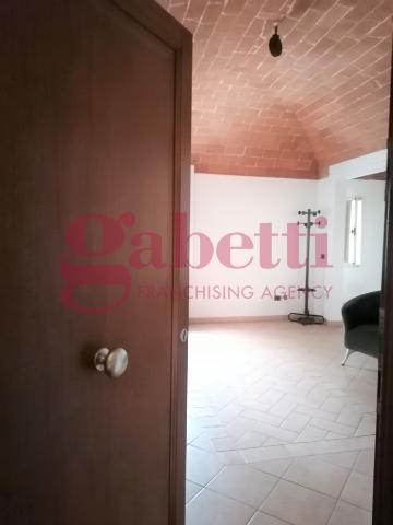 3-room flat in Via Roma, Cascina - Photo 1