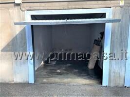 Parcheggio in Viale Manzoni 63, Carpi, {3} - Foto 1