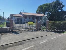 Casa indipendente in vendita a Roveredo Di Gua'
