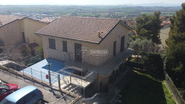 4-room flat, Castelfidardo - Photo 1