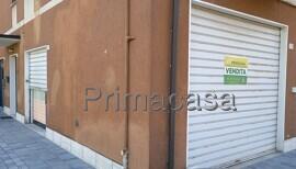 Negozio in Via Paganini 13, Carpi, {3} - Foto 1