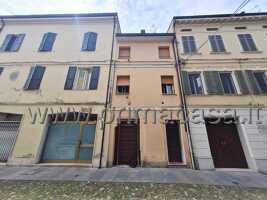 Appartamento in vendita a Correggio