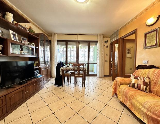 Vierzimmerwohnung in Via Monte Aprica 7, Baranzate - Foto 1