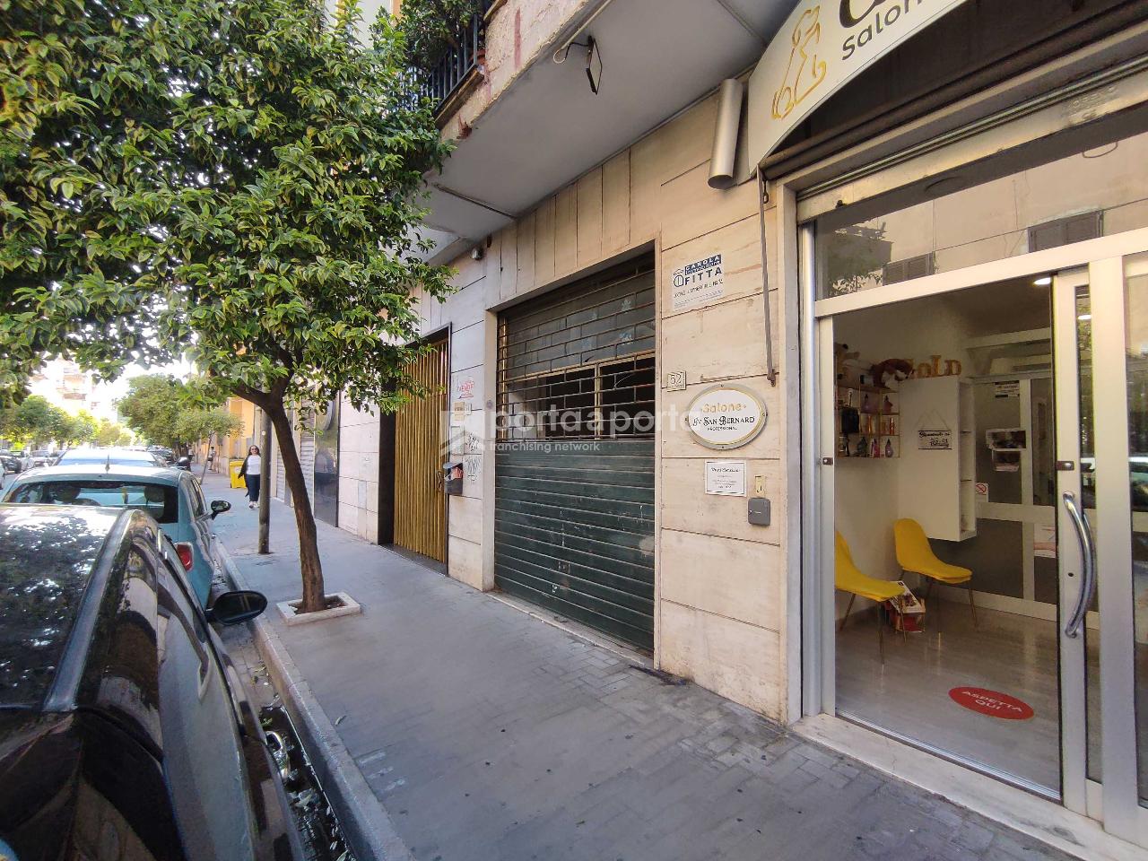 Palazzina commerciale in Via Giovanni Patturelli 52, Caserta, {3} - Foto 2